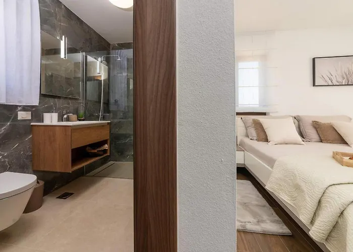 Semesterbostad Alena