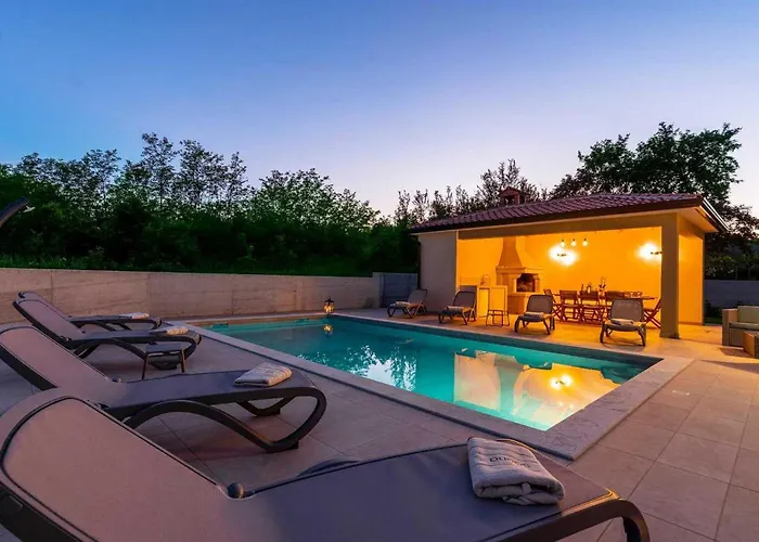 Semesterbostad Alena Vižinada