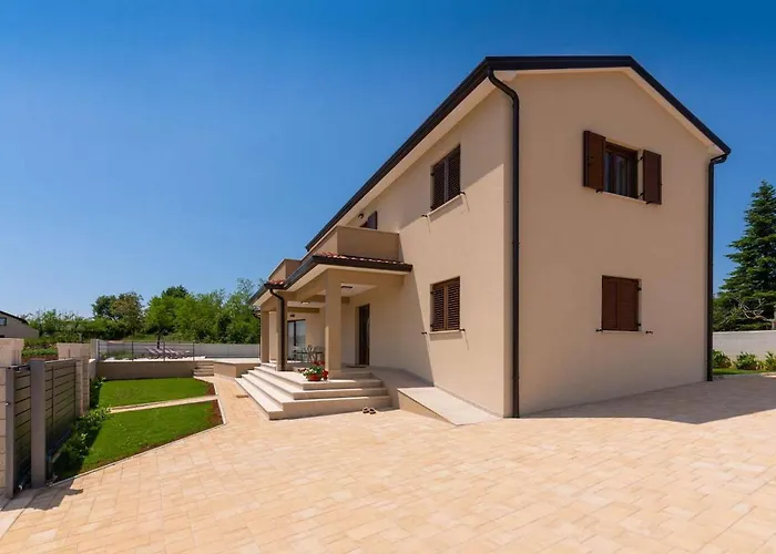 Alena Semesterbostad