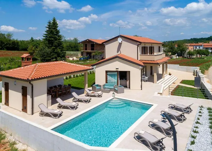 Alena Semesterbostad