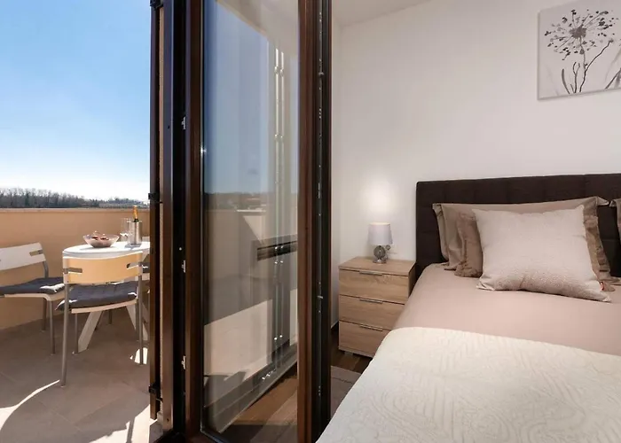 Semesterbostad Alena Vižinada