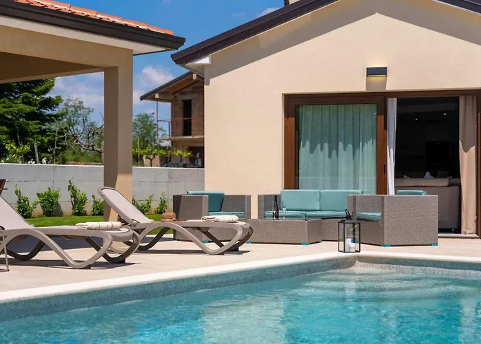 Alena Semesterbostad Vižinada