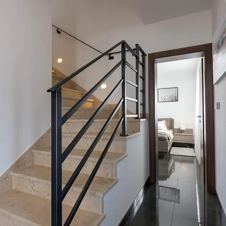 Alena Holiday home Vizinada
